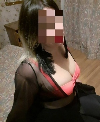 Я живу в Москве и с удовольствием приглашу тебя в свою уютную квартиру, чтобы создать атмосферу истинного удовольствия. У меня разнообразные услуги, чтобы удовлетворить все твои желания и фантазии. Я обладаю прекрасными навыками массажа, игр и ролевых сценариев. Мои клиенты отмечают мою деликатность, теплоту и профессионализм. Я прекрасно знаю, как сделать тебя счастливым. У меня есть фото, чтобы ты мог увидеть, насколько я привлекательна и соблазнительна. Жду тебя в Москве, чтобы создать вместе незабываемые воспоминания. 😘💋 Уляна