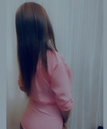 Разнообразие моих услуг оставит тебя полностью удовлетворенным. 💋 Страстные поцелуи, эротический массаж, эксперименты - выбирай, что тебе ближе по душе. 🌟 Возможно, ты знаешь меня по отзывам от моих предыдущих довольных клиентов - их необыкновенные впечатления это лучшая рекомендация. 📸 Посмотри мои фото - они говорят самыми яркими цветами о моей красоте и соблазнительности. Жду вас в Москве, чтобы создать самое незабываемое веселье и расслабление! 💫✨ Таисия